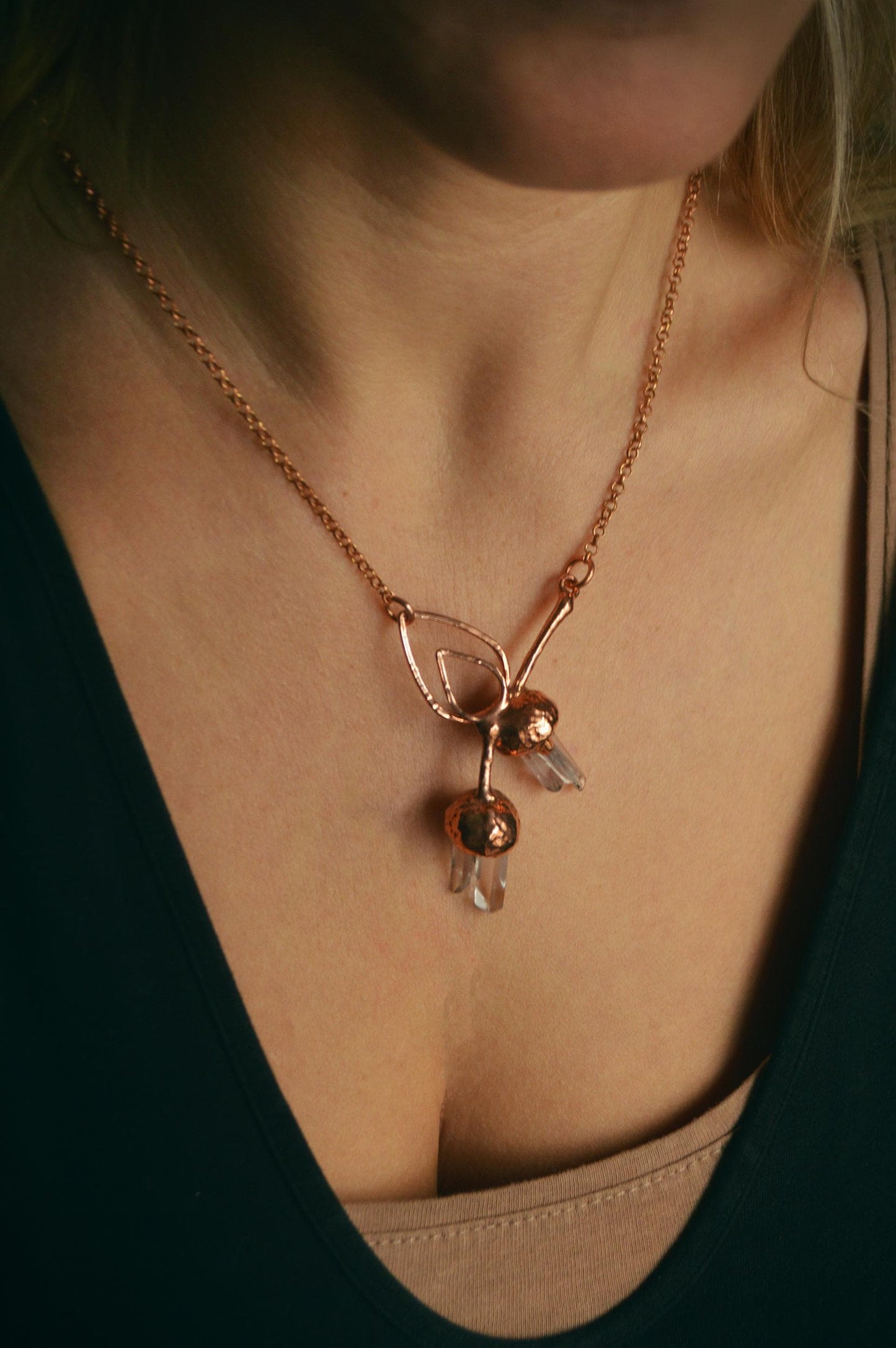 Unique piece. Real acorn formed in copper. Botanical pendant with raw quartz points