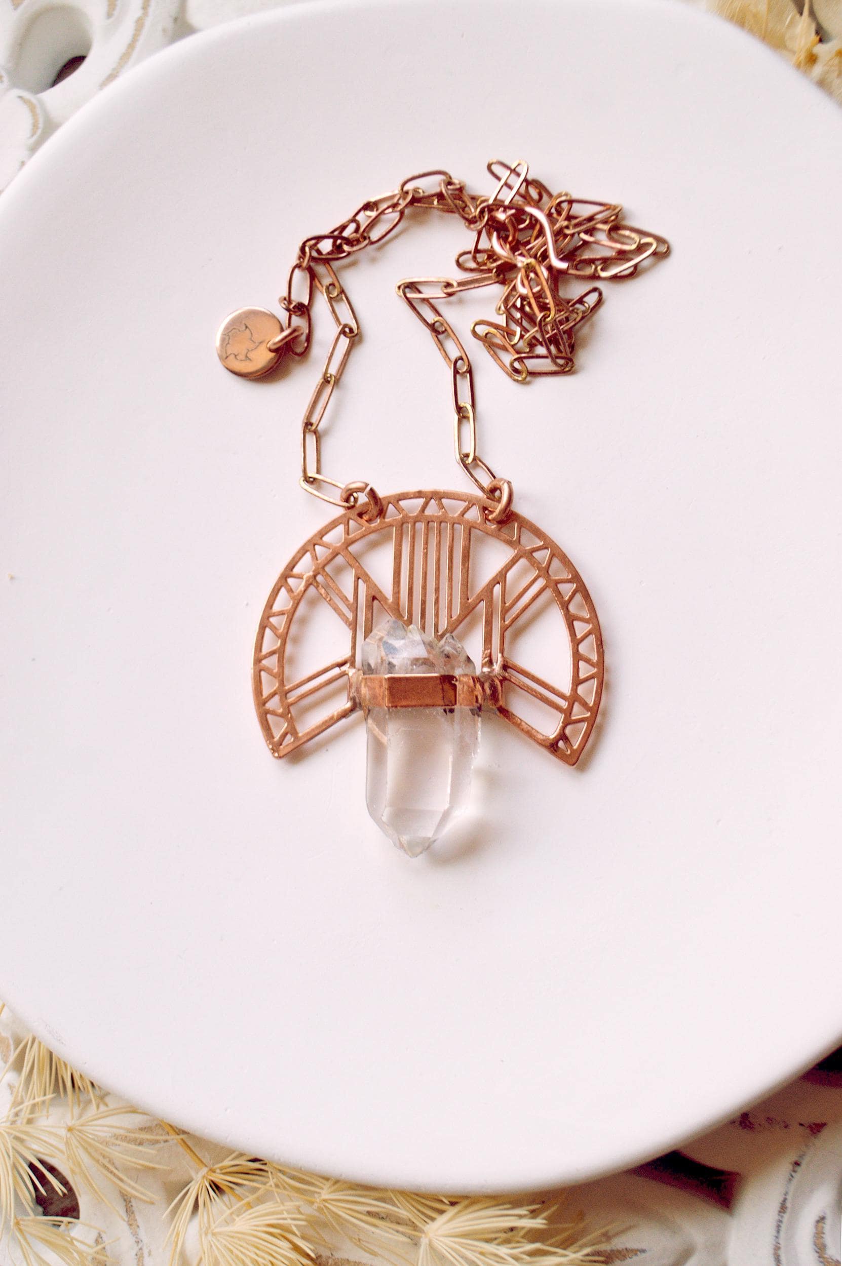 SOLSTICE collection - Geometric pendant with raw double terminated quartz