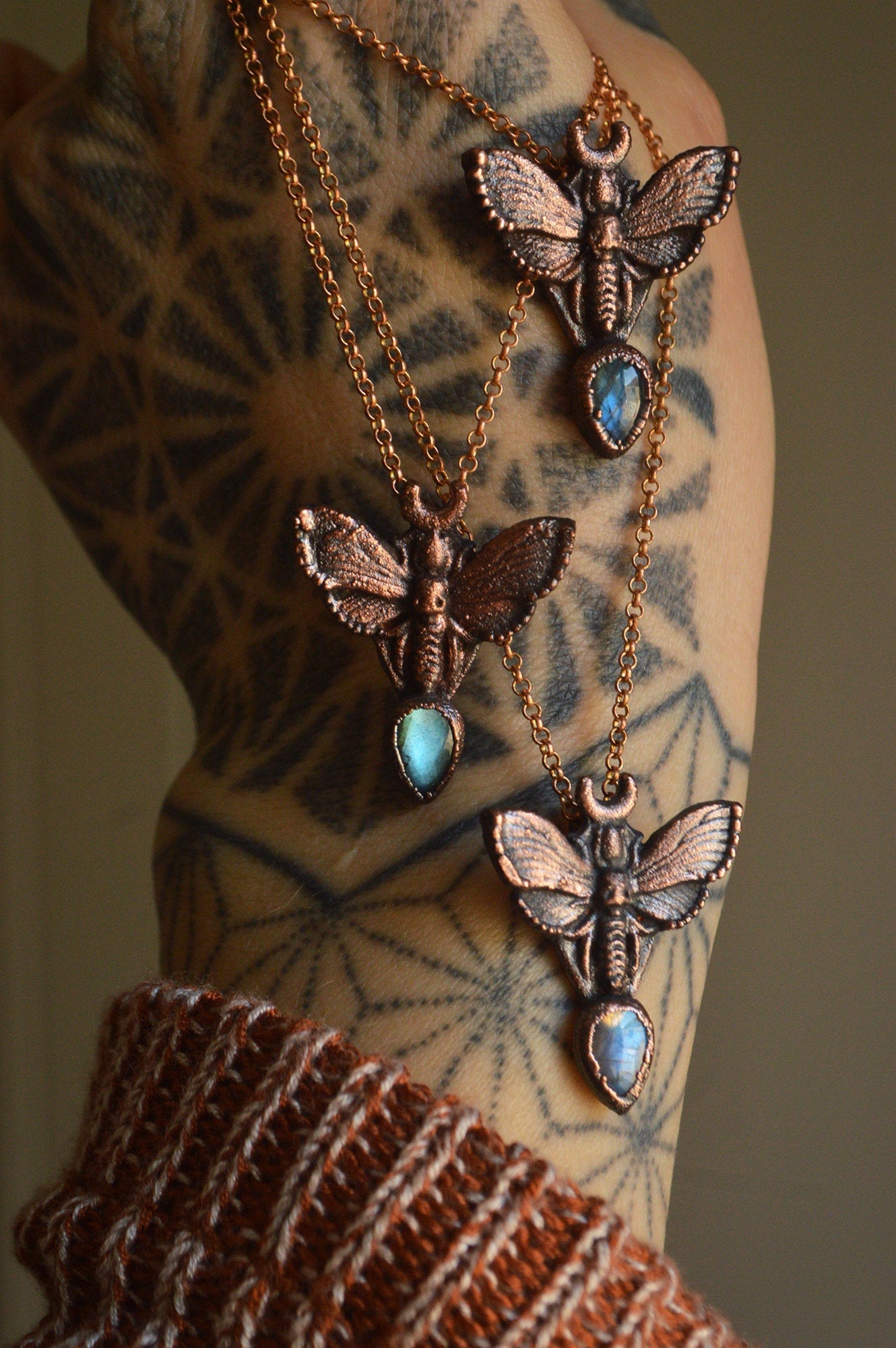 Dainty moth copper necklace with flashy labradorite stone. Witchy boho magic jewellery