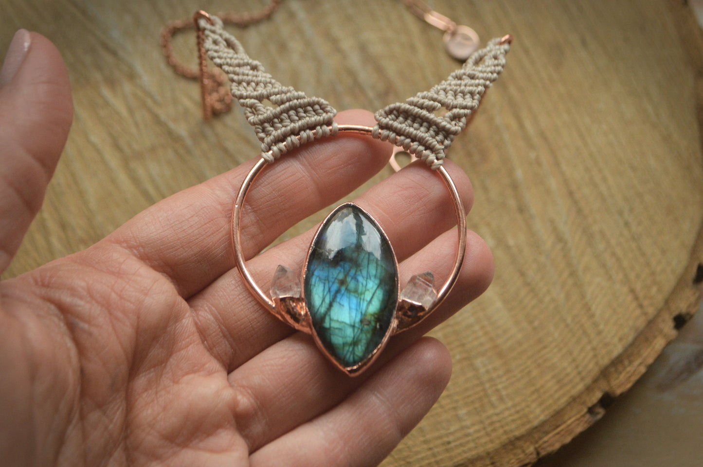 Copper pendant with aqua labradorite and raw quartz, macrame necklace