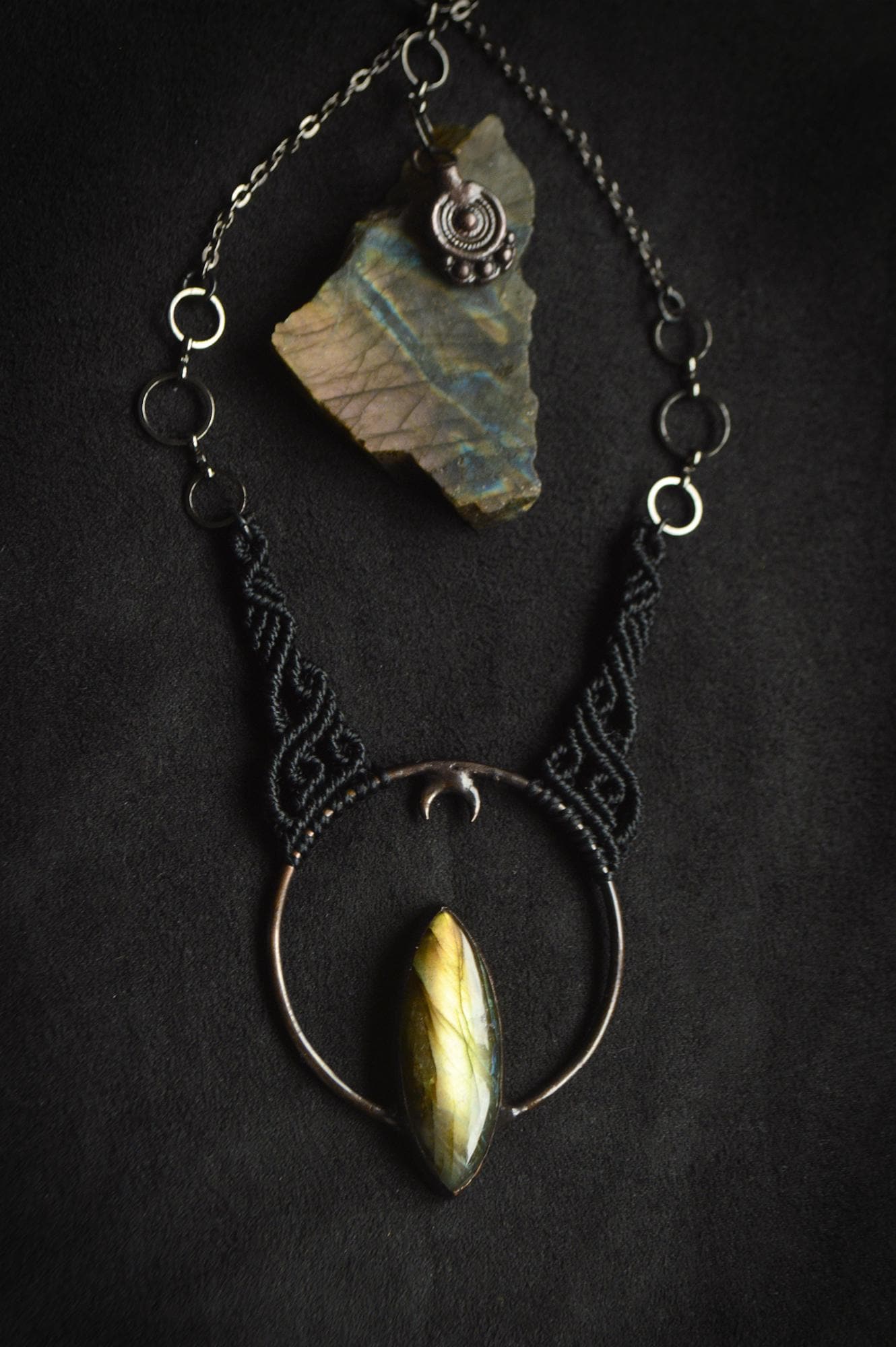 Nocturna collection - Witchy necklace with labradorite. Electroformed amulet jewellery