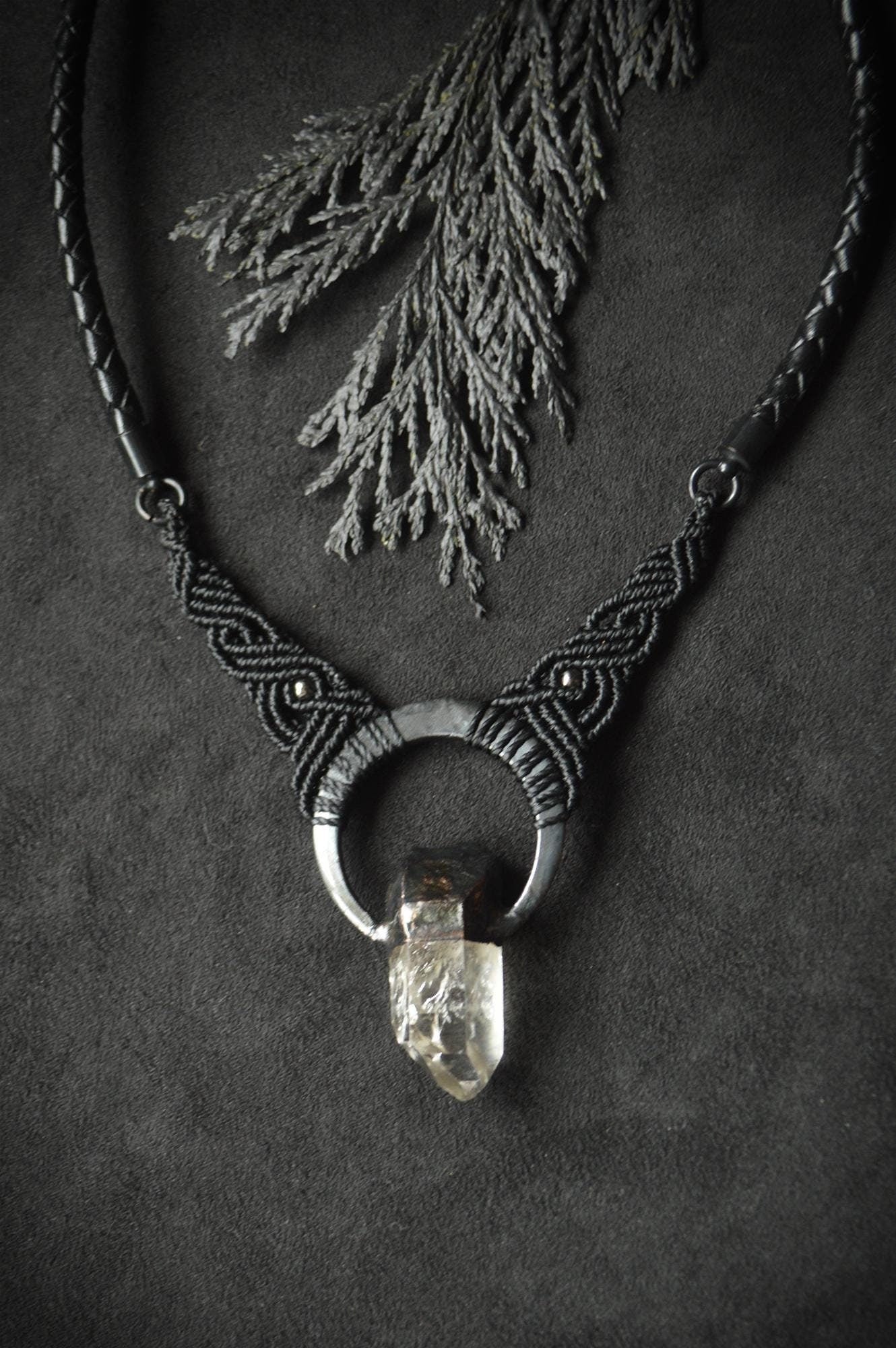 Nocturna collection - Total black quartz pendant with macrame detail and leather necklace