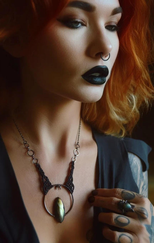 Nocturna collection - Witchy necklace with labradorite. Electroformed amulet jewellery