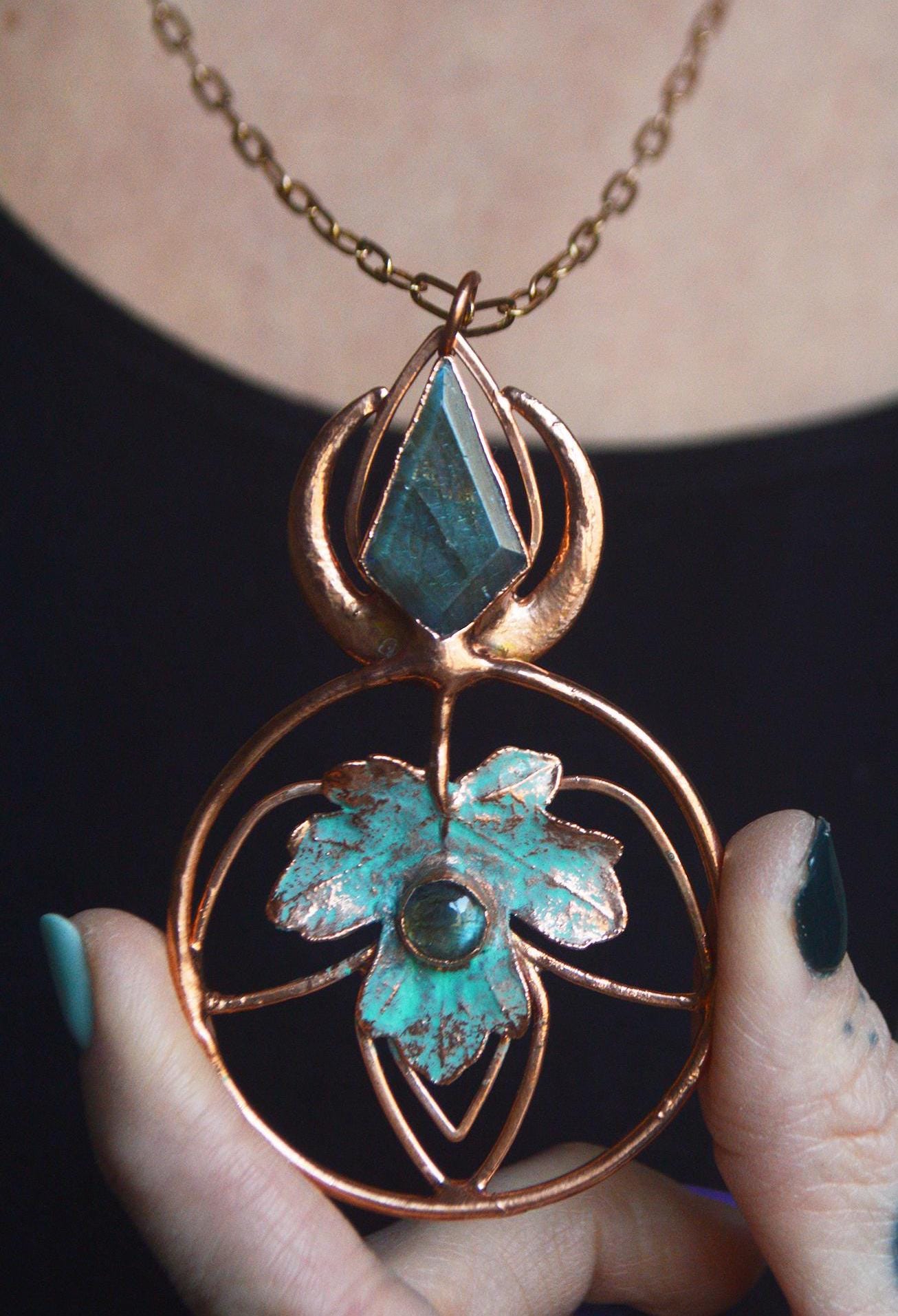 Unique piece. Blue labradorite pendant with real maple leaf. Lunar, witchy copper jewellery