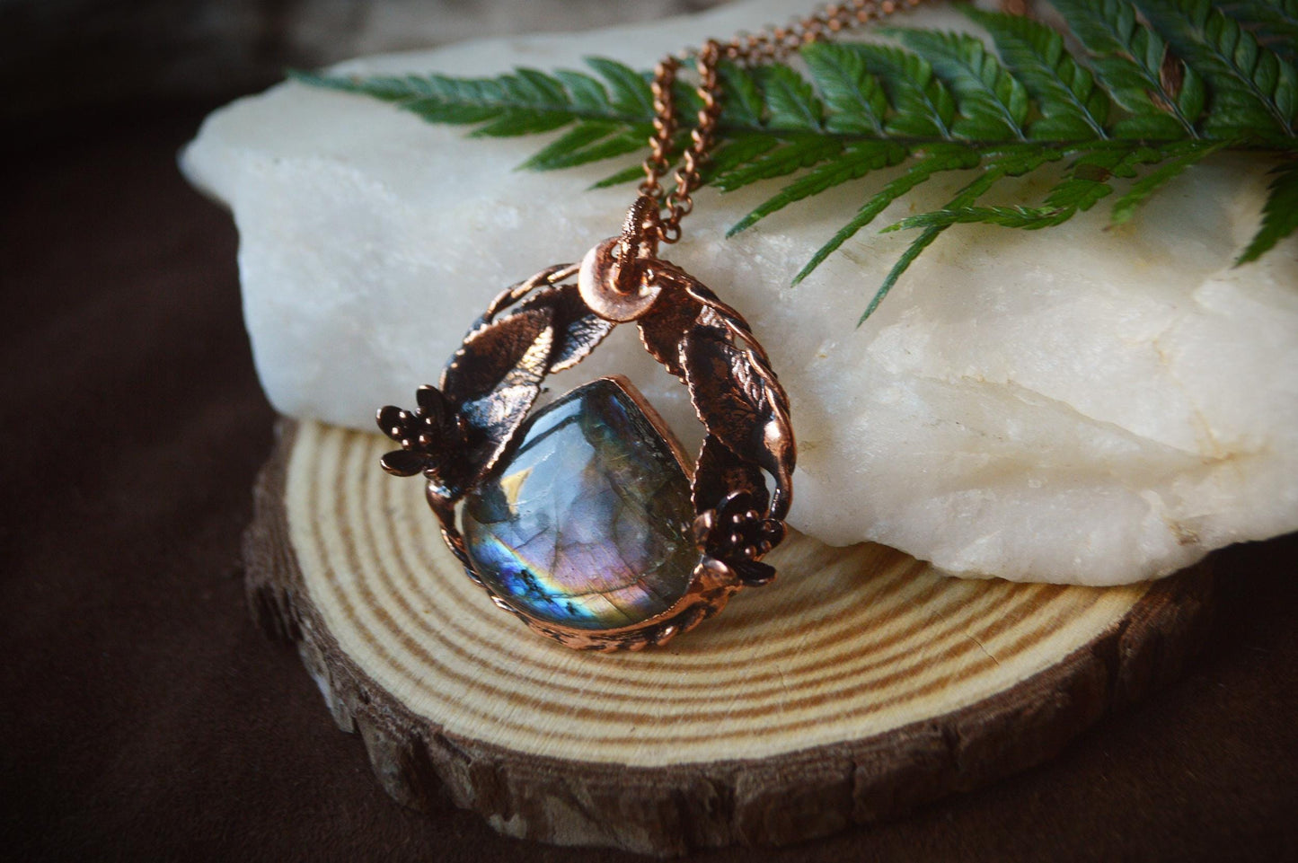 Unique piece. Rainbow labradorite botanical pendant. Dreamy fairy copper jewellery