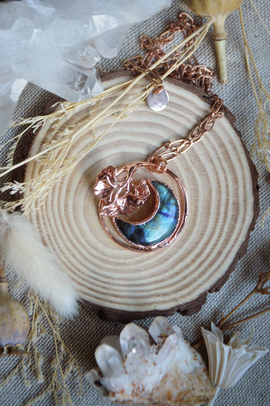 Dreamy necklace with blue labradorite moon and miniature gingko leaves