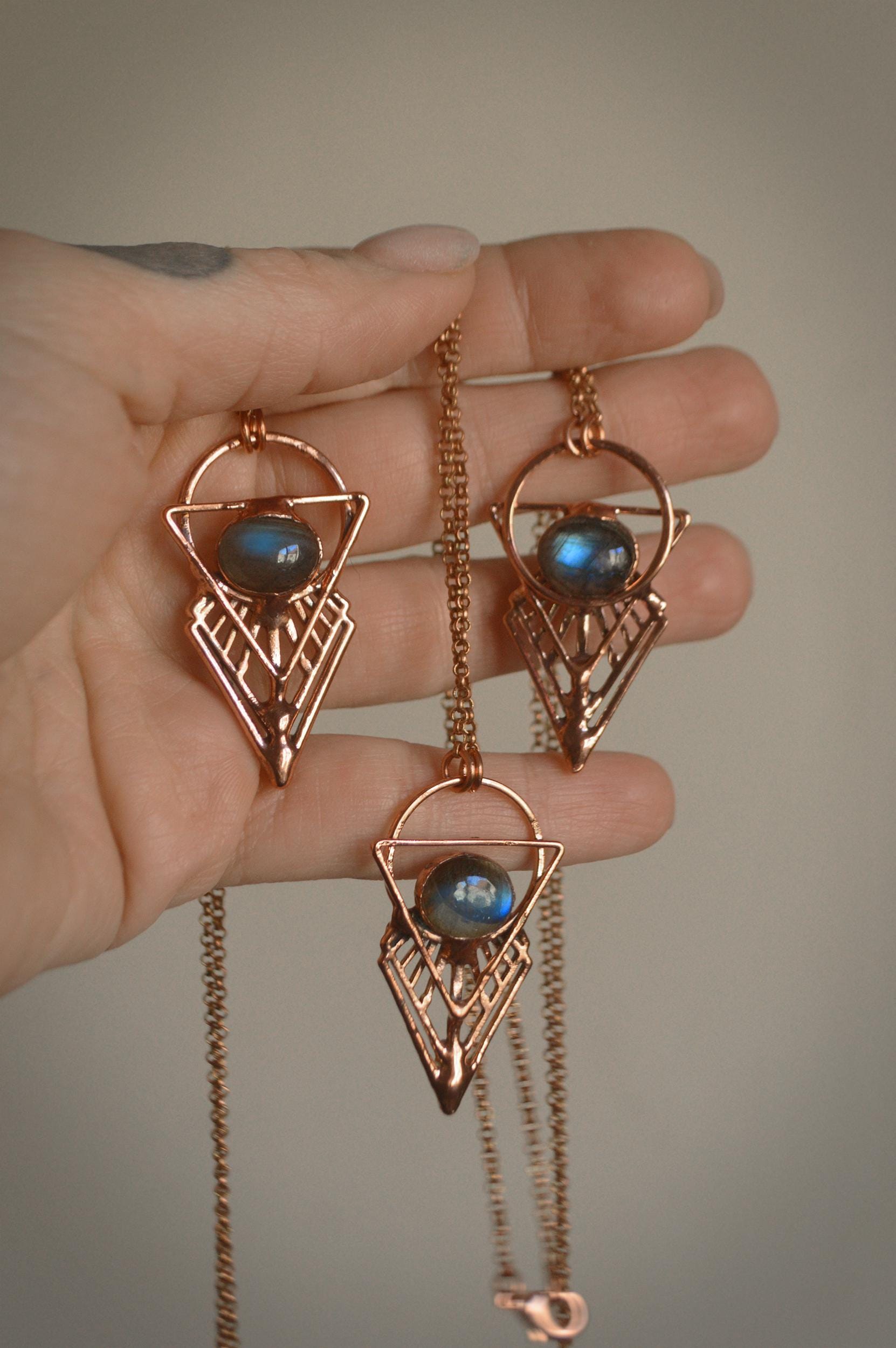Blue labradorite geometric necklace. Witchy magic layering jewellery