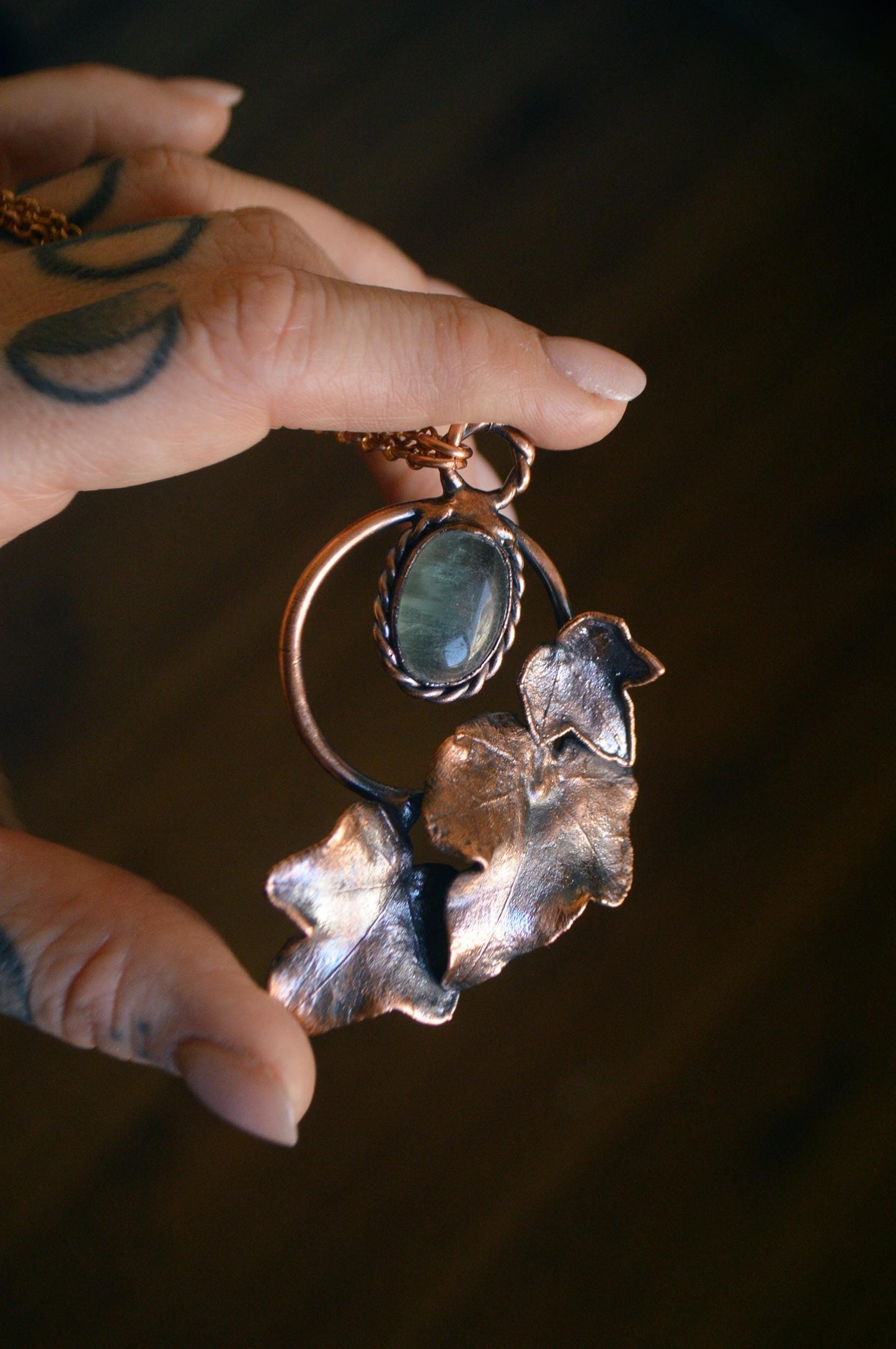 Real ivy formed in copper, elven fairy pendant with green fluorite