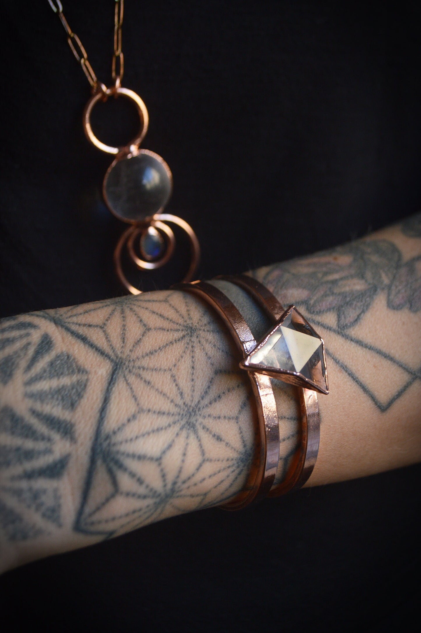 Trifecta shaped quartz pure copper bracelet. Crystal geometric bangle