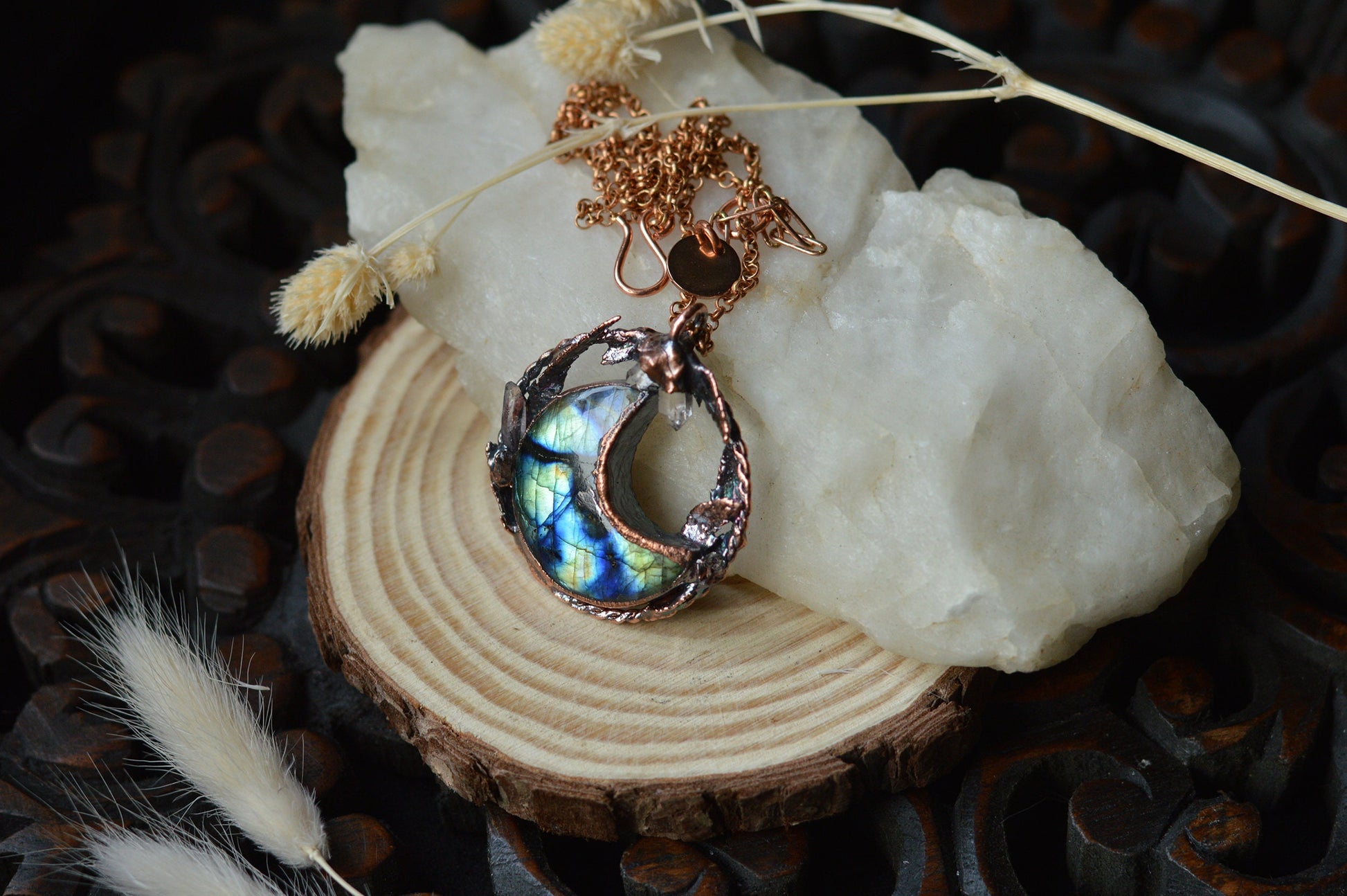 Harvest.3 collection - Magical labradorite moon and quartz point pendant